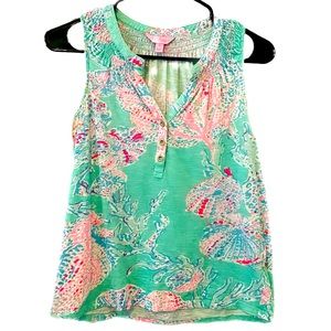 Lilly Pulitzer Essie Top in Minty Fresh Fansea Shells XS